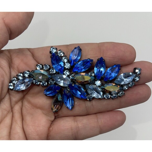 Vintage Large Three Tone Blue Crystal Brooch - Picture 2 of 8